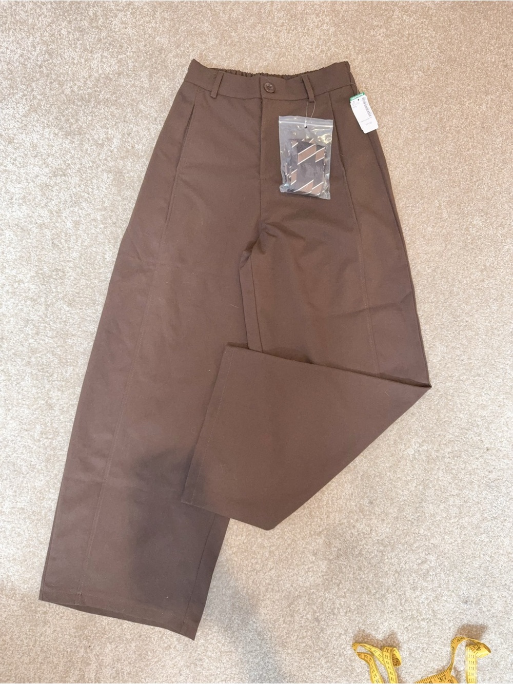 NWT 22881-5827 Simons icone pants with belt